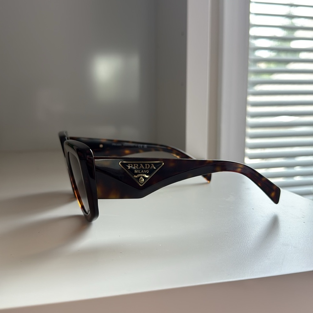 Prada Tortoise / Brown Gradient Sunglasses - image 3